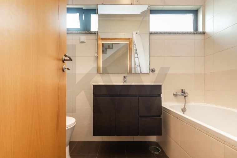 Moradia T2 para Venda em Quinta do Conde Foto 43