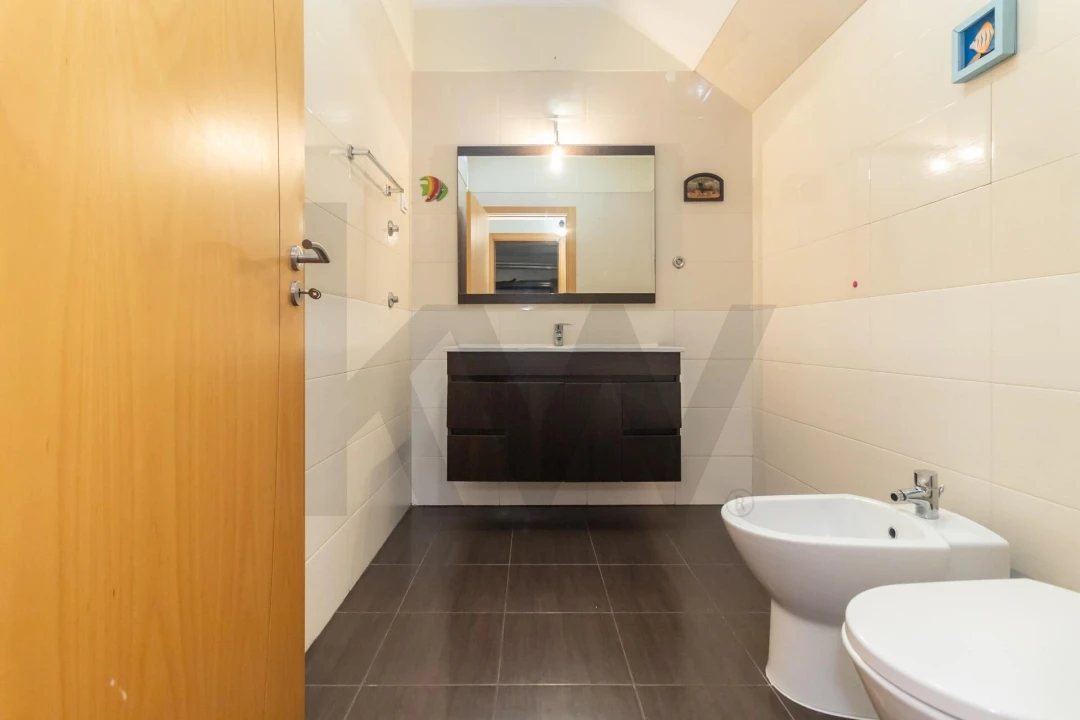 Moradia T2 para Venda em Quinta do Conde Foto 8