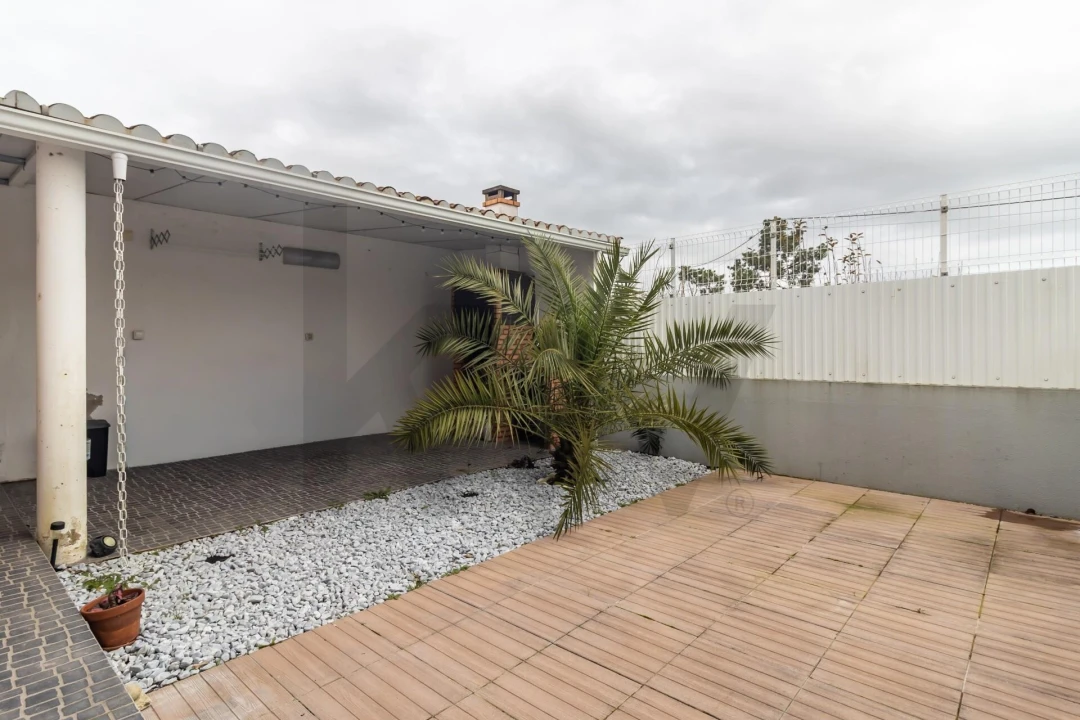 Moradia T2 para Venda em Quinta do Conde Foto 48