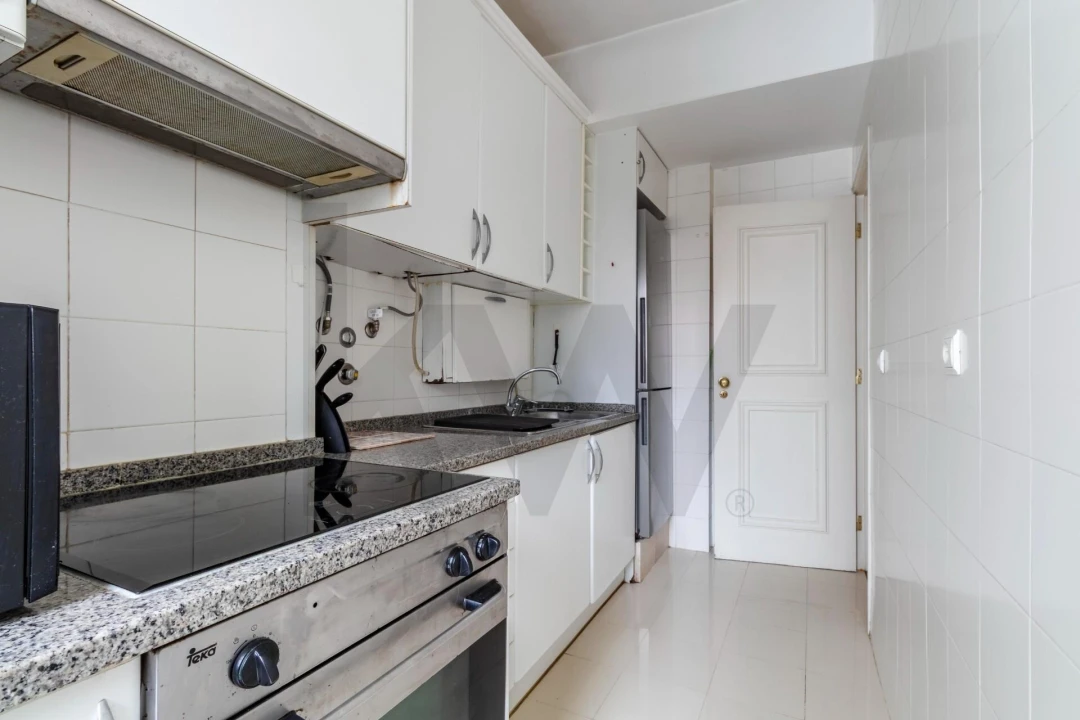 Apartamento T1 para Arrendamento em Avenidas Novas Foto 14