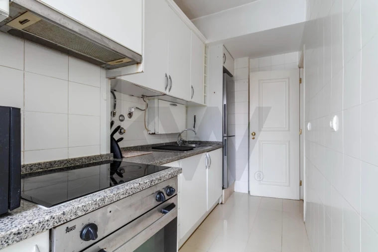 Apartamento T1 para Arrendamento em Avenidas Novas Foto 14