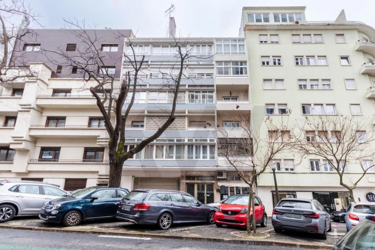 Apartamento T1 para Arrendamento em Avenidas Novas Foto 25