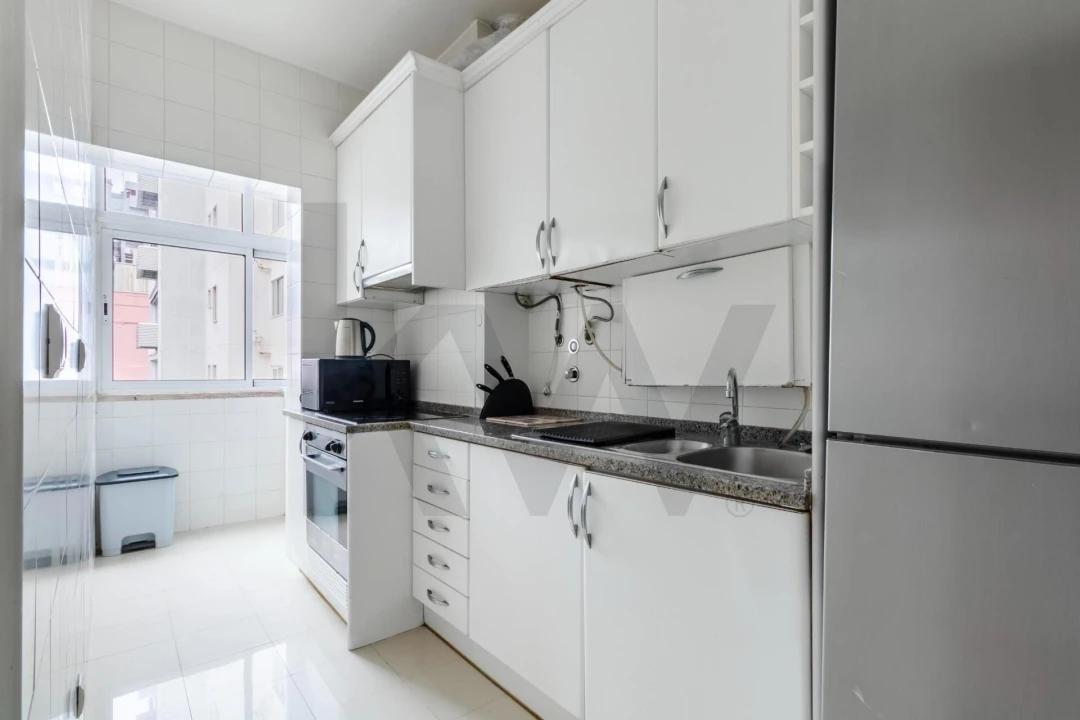 Apartamento T1 para Arrendamento em Avenidas Novas Foto 12