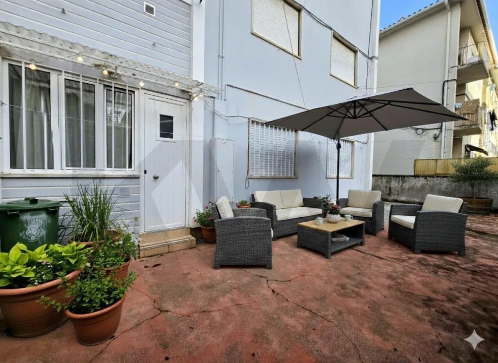 Apartamento T3 para Venda em Santo Antonio dos Olivais Foto 4