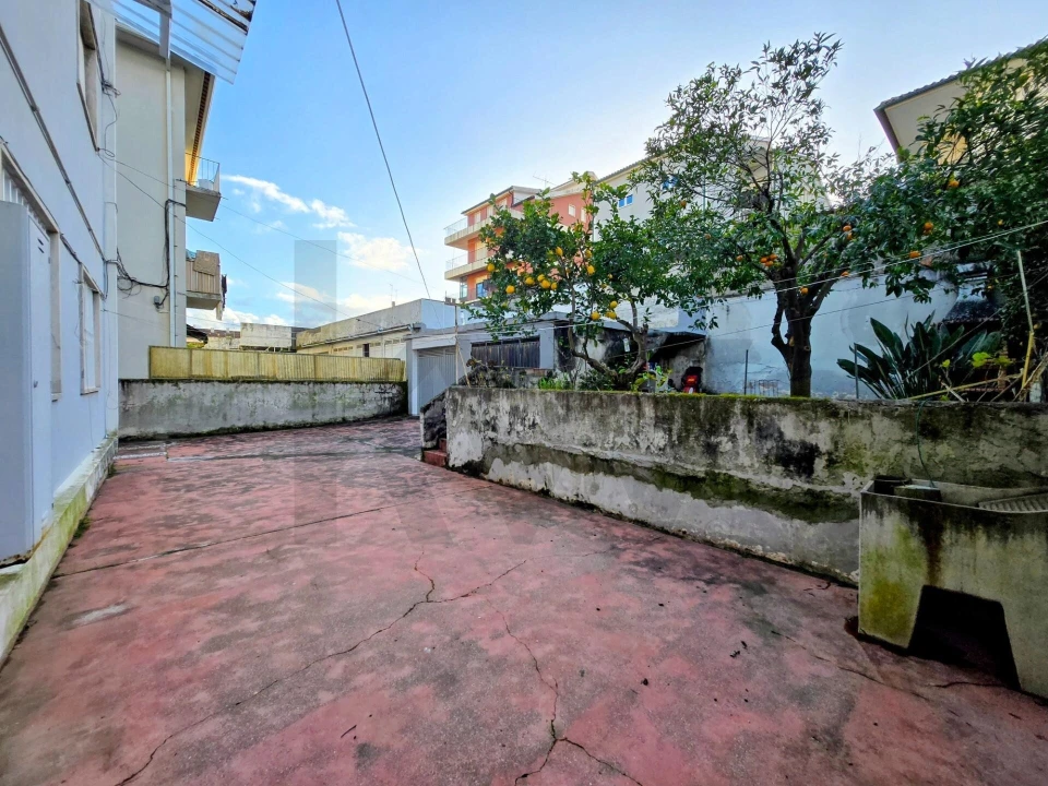 Apartamento T3 para Venda em Santo Antonio dos Olivais Foto 35