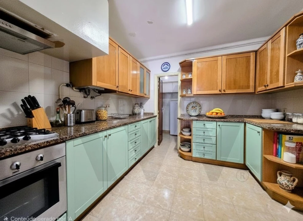 Apartamento T3 para Venda em Santo Antonio dos Olivais Foto 1