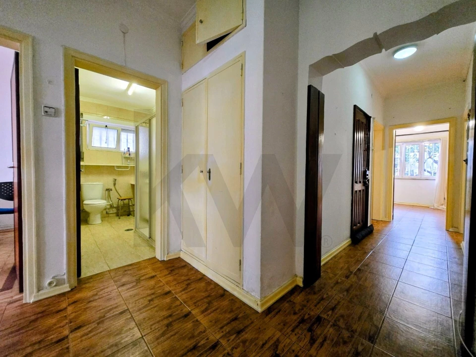 Apartamento T3 para Venda em Santo Antonio dos Olivais Foto 29