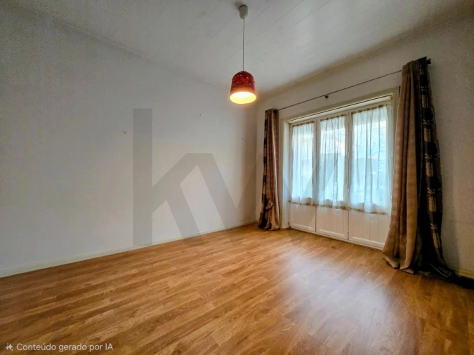 Apartamento T3 para Venda em Santo Antonio dos Olivais Foto 17