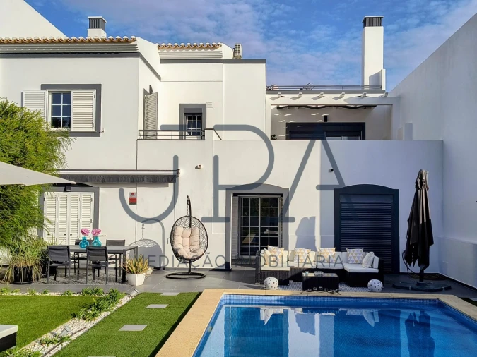 Moradia T4 para Venda em Castro Marim Foto 5