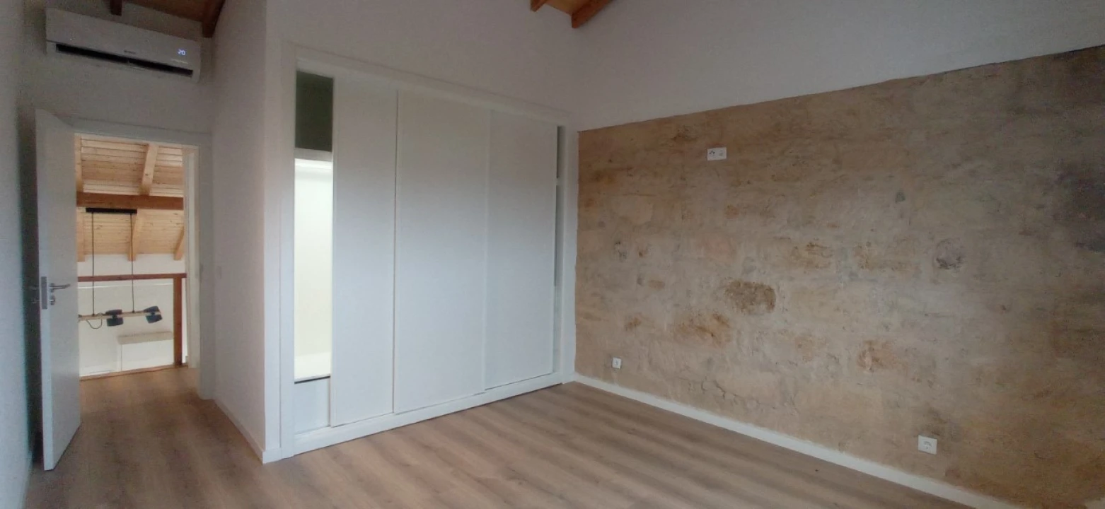 Moradia T2 para Venda em Arneiro das Milhariças Foto 18