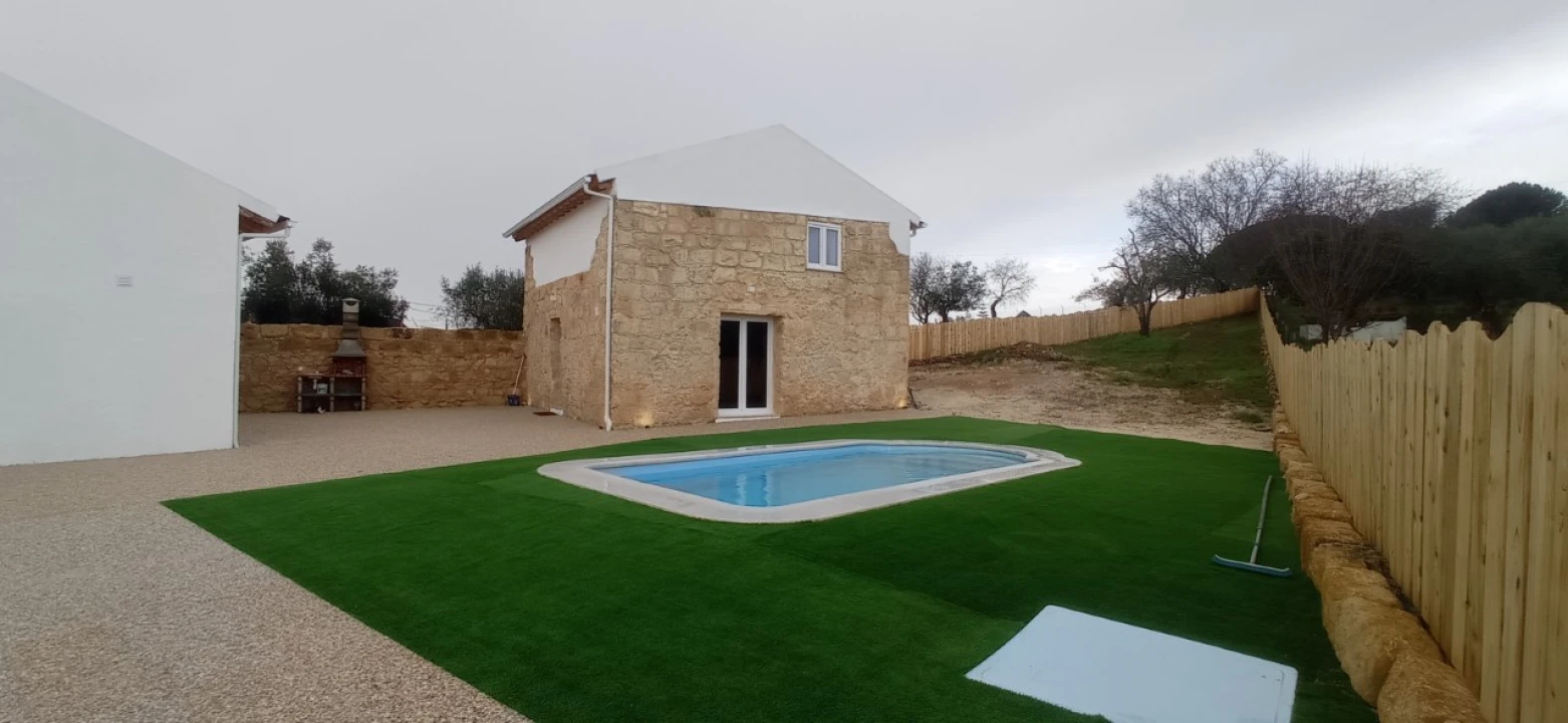 Moradia T2 para Venda em Arneiro das Milhariças Foto 22