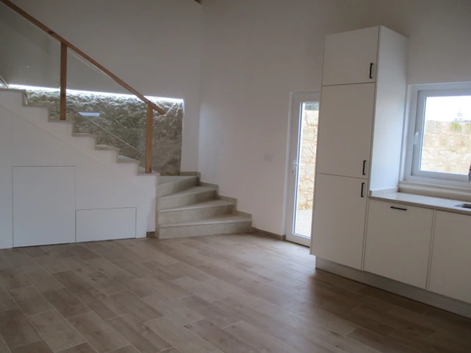 Moradia T2 para Venda em Arneiro das Milhariças Foto 6