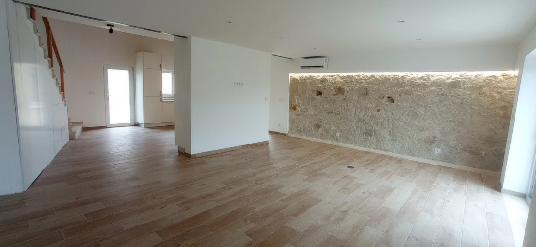 Moradia T2 para Venda em Arneiro das Milhariças Foto 4