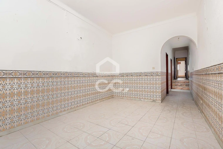 Moradia T2 para Venda em Bencatel Foto 3