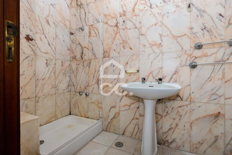 Moradia T2 para Venda em Bencatel Foto 11