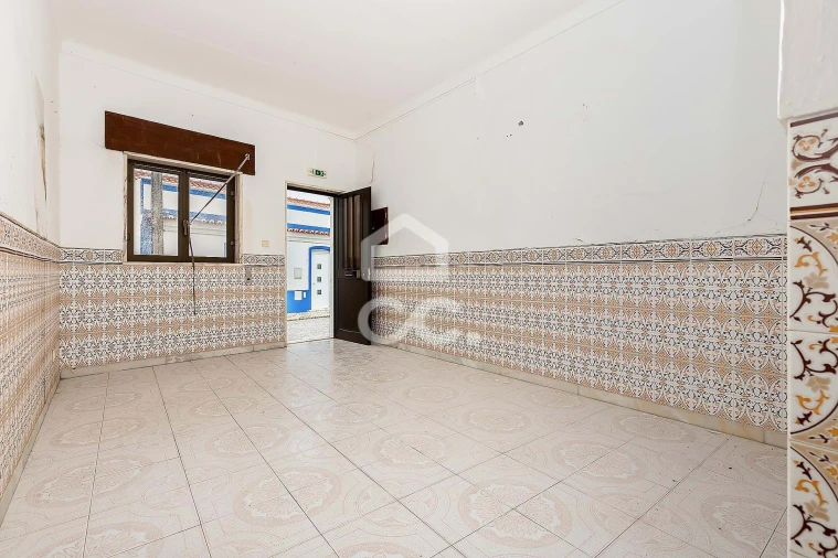 Moradia T2 para Venda em Bencatel Foto 5