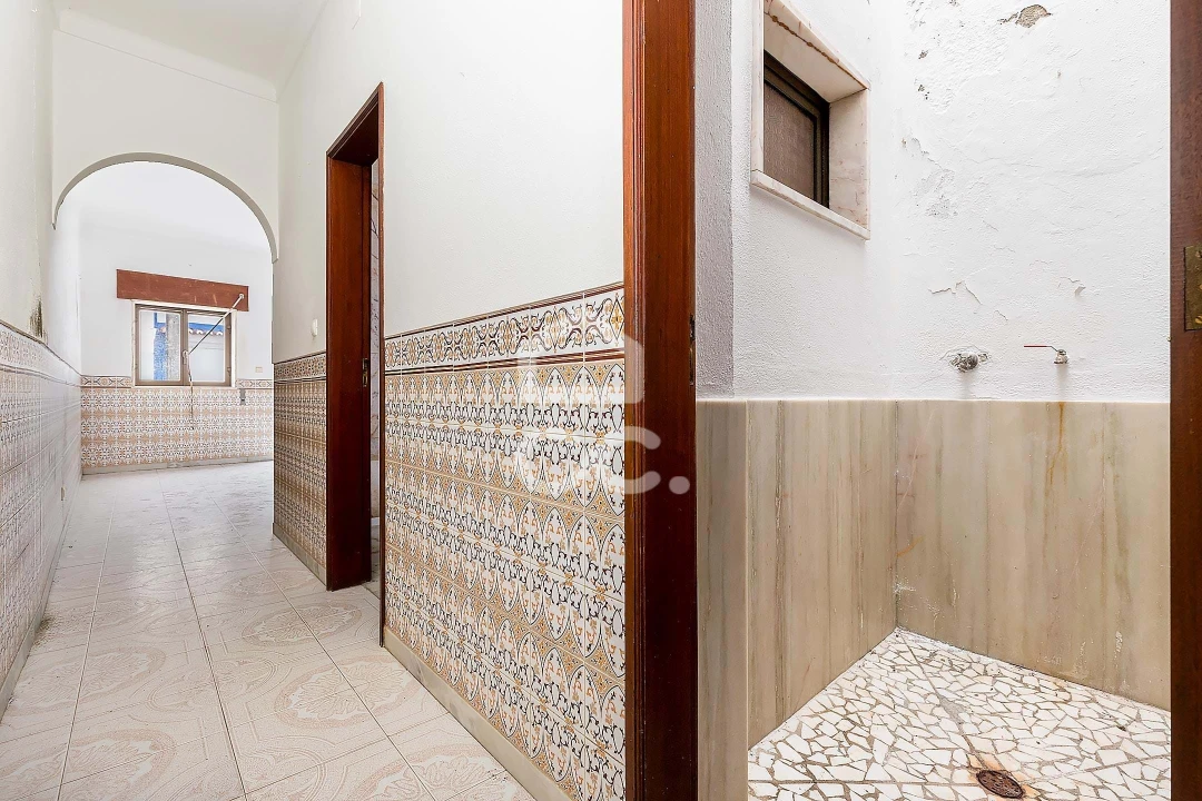 Moradia T2 para Venda em Bencatel Foto 9