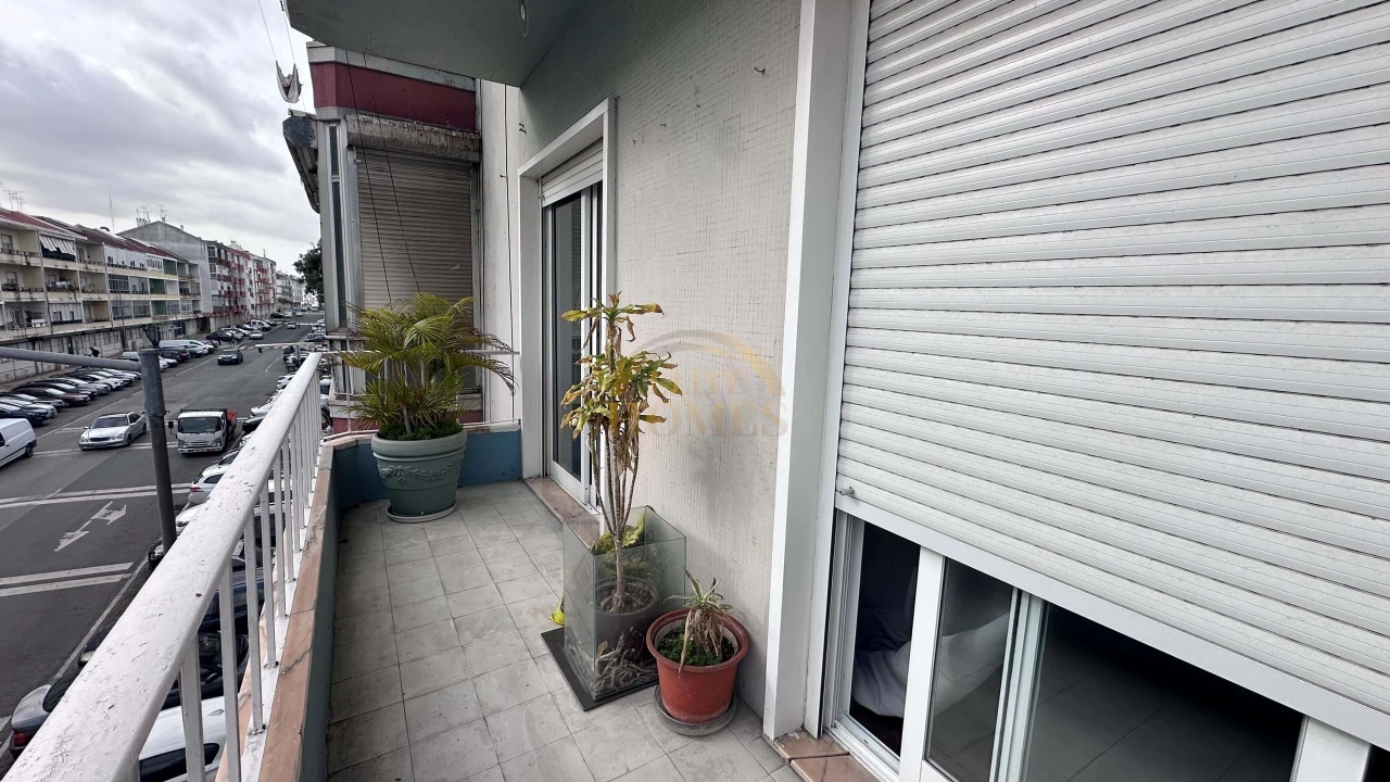 Apartamento T2 para Venda em Odivelas Foto 24