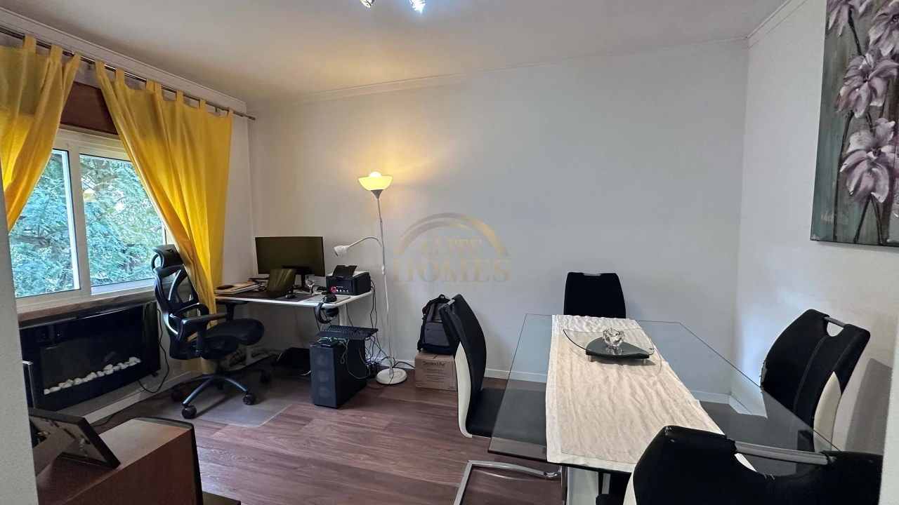 Apartamento T2 para Venda em Odivelas Foto 2