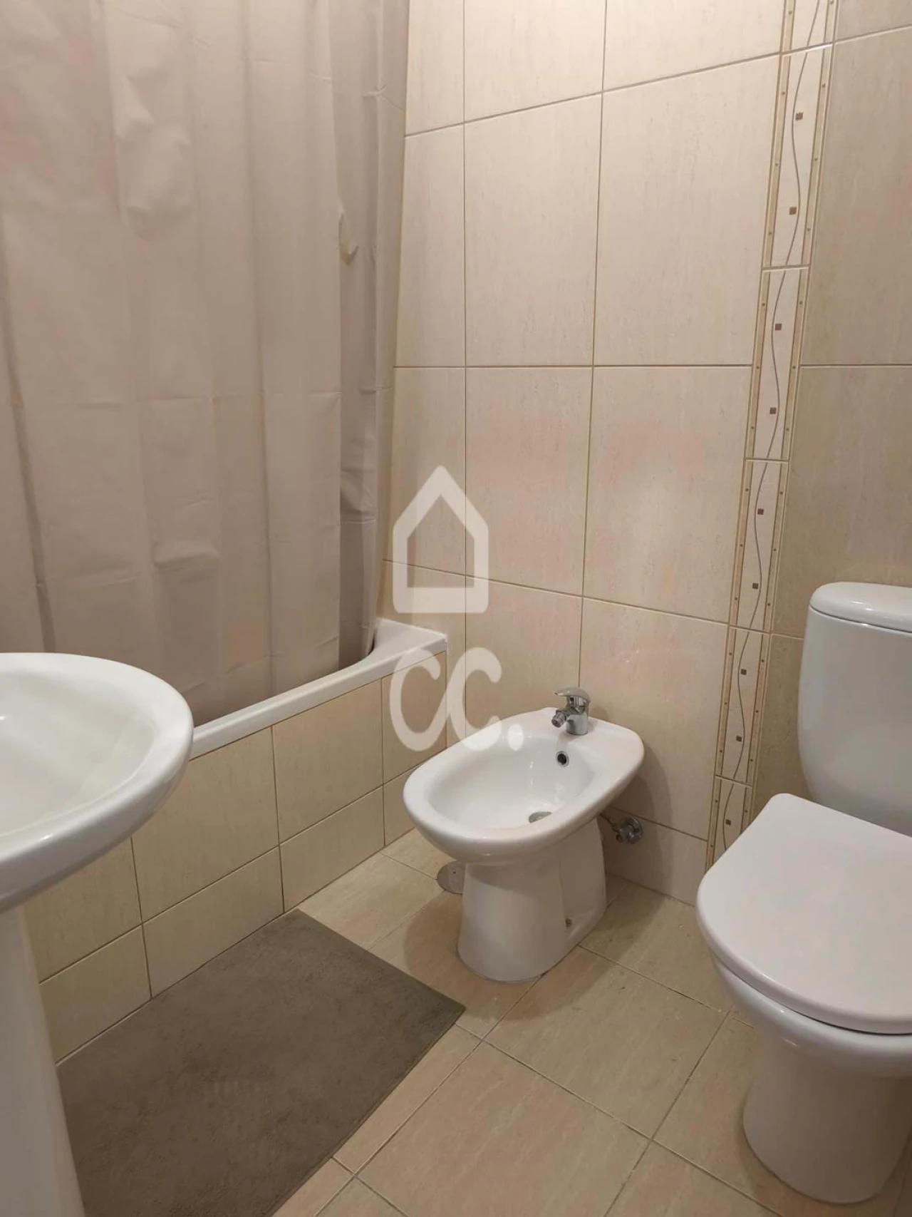 Apartamento T2 para Arrendamento em Santo Antonio dos Olivais Foto 7