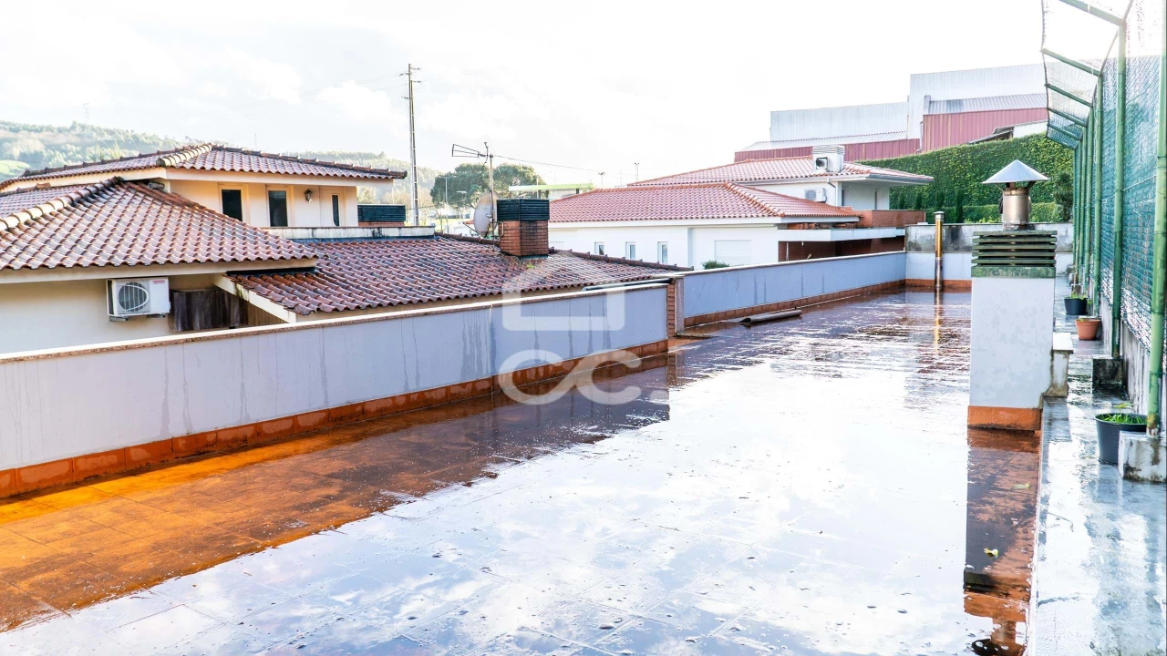 Moradia T3 para Venda em Selho (São Jorge) Foto 29