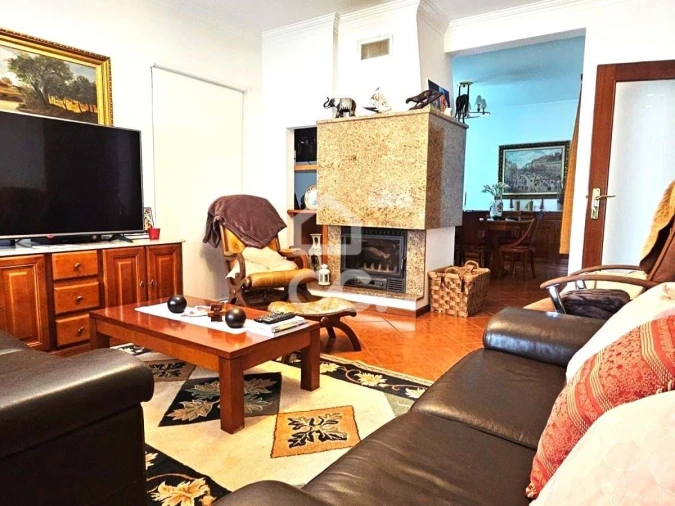 Moradia T3 para Venda em Selho (São Jorge) Foto 5