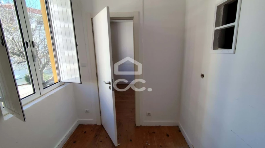 Apartamento T2 para Venda em Covilhã e Canhoso Foto 9