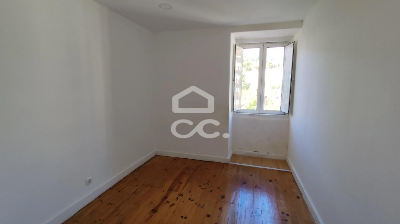 Apartamento T2 para Venda em Covilhã e Canhoso Foto 11