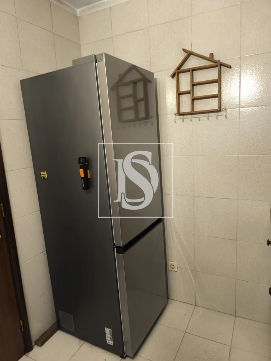 Moradia T7 para Venda em Vilar de Andorinho Foto 45