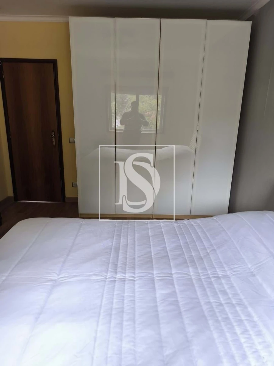 Moradia T7 para Venda em Vilar de Andorinho Foto 36