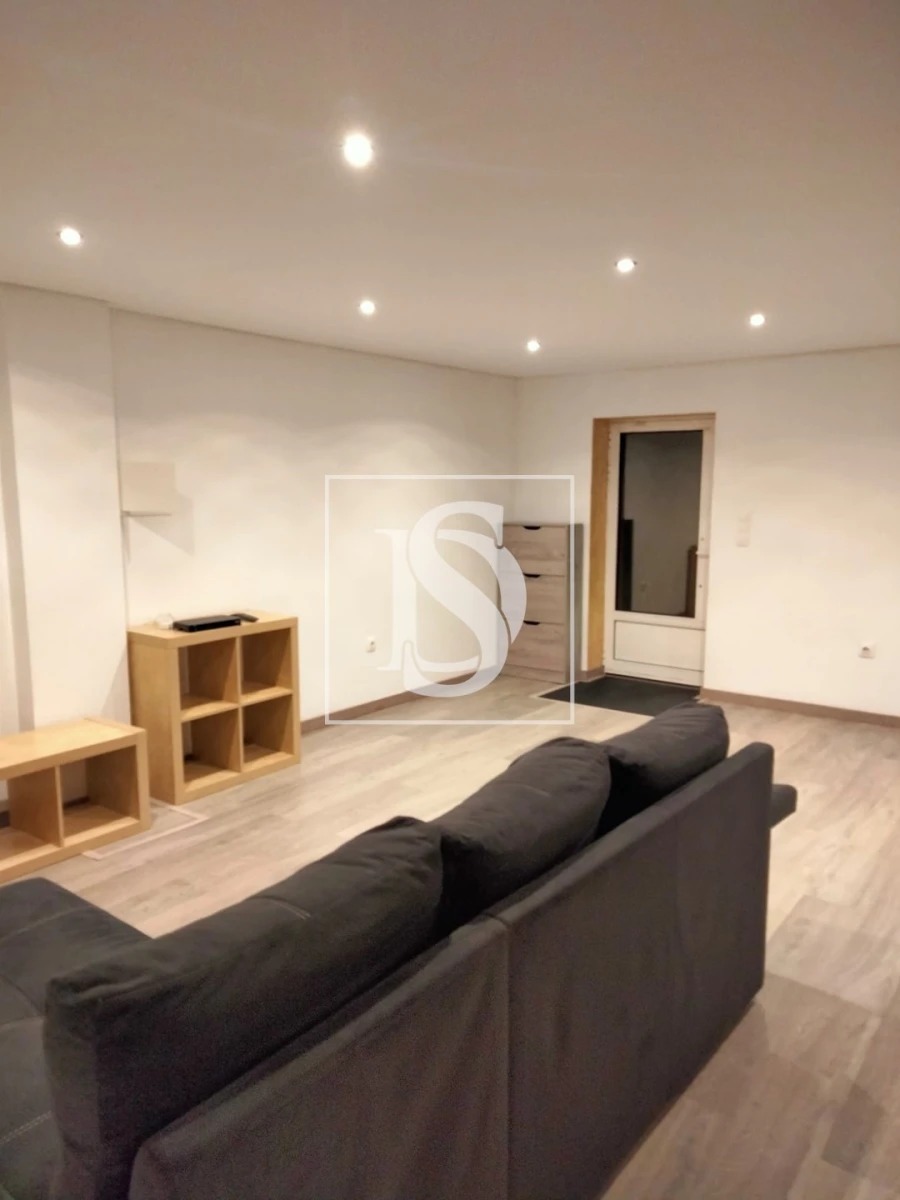 Moradia T7 para Venda em Vilar de Andorinho Foto 14