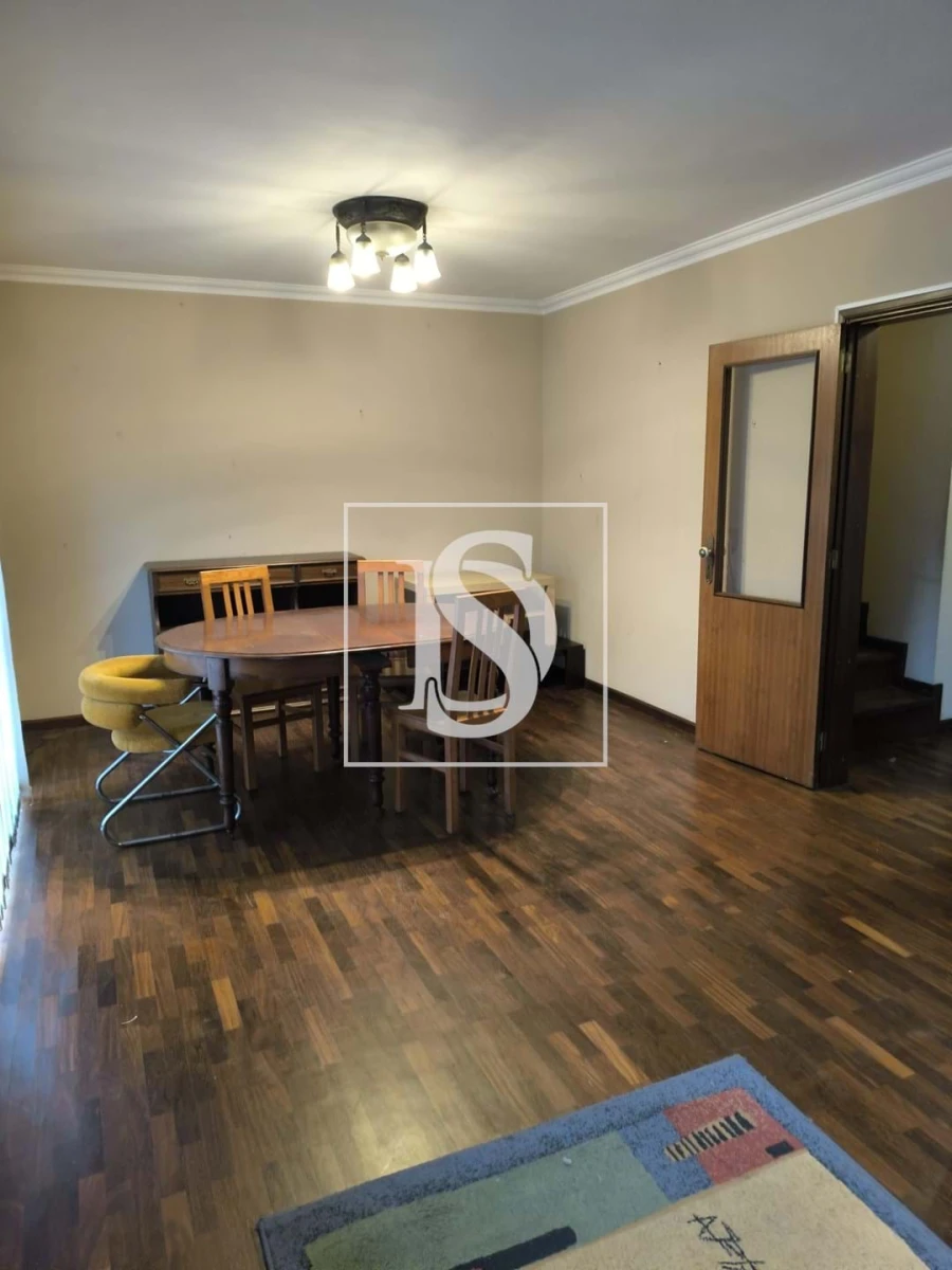 Moradia T7 para Venda em Vilar de Andorinho Foto 48