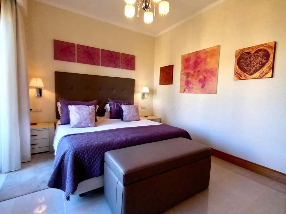 Apartamento T3 para Venda em Quarteira Foto 8