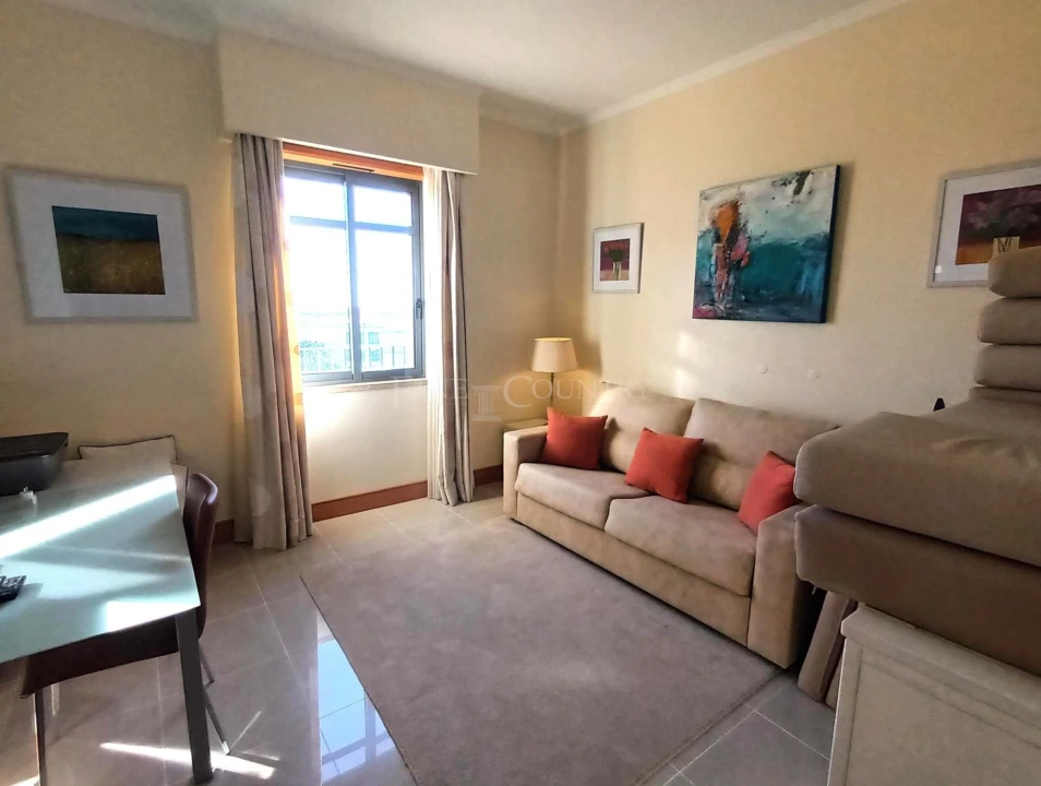 Apartamento T3 para Venda em Quarteira Foto 12