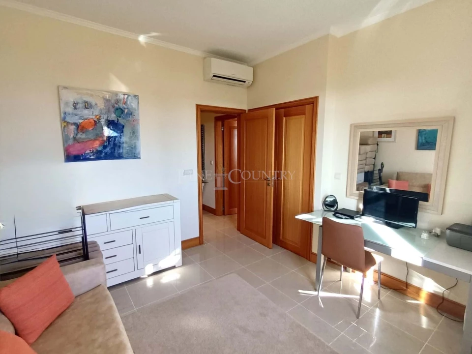 Apartamento T3 para Venda em Quarteira Foto 13