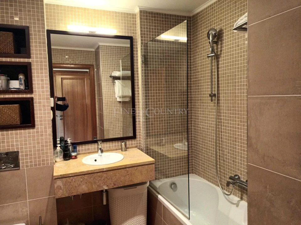 Apartamento T3 para Venda em Quarteira Foto 9