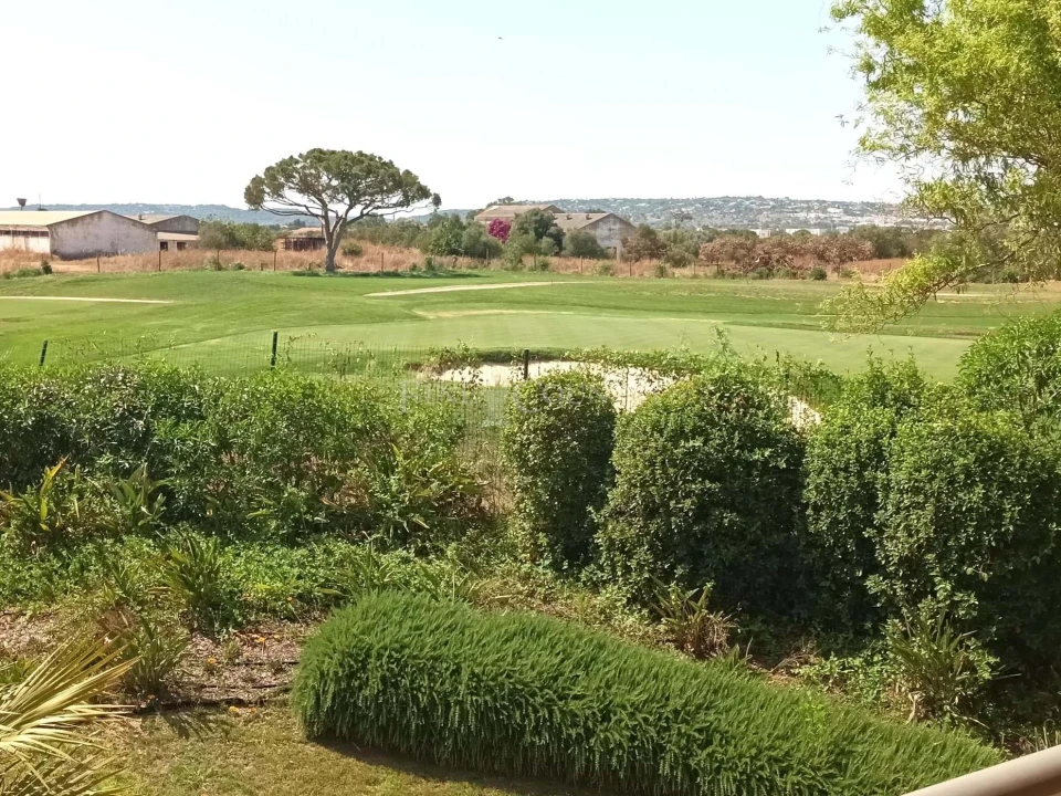 Apartamento T3 para Venda em Quarteira Foto 18