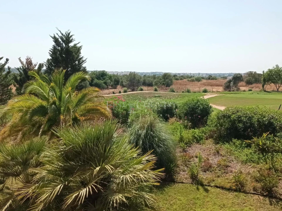 Apartamento T3 para Venda em Quarteira Foto 19