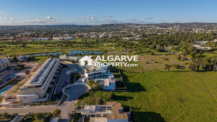 Terreno para Venda em Quarteira Foto 3