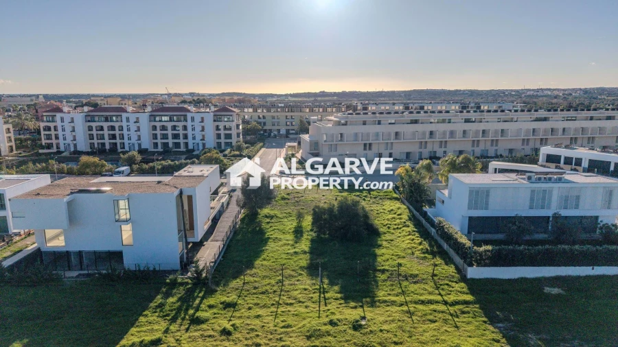 Terreno para Venda em Quarteira Foto 6