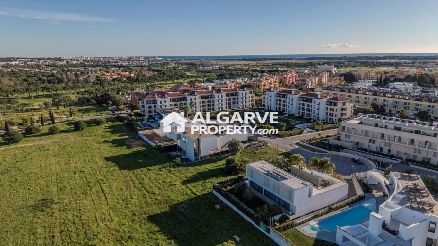 Terreno para Venda em Quarteira Foto 5