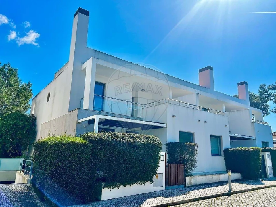 Moradia T3 para Venda em Cascais e Estoril Foto 1