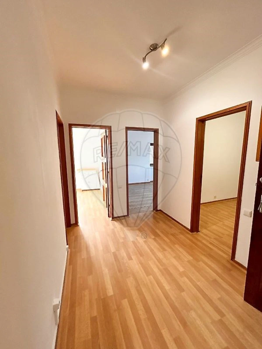 Prédio para Venda em Alcabideche Foto 3