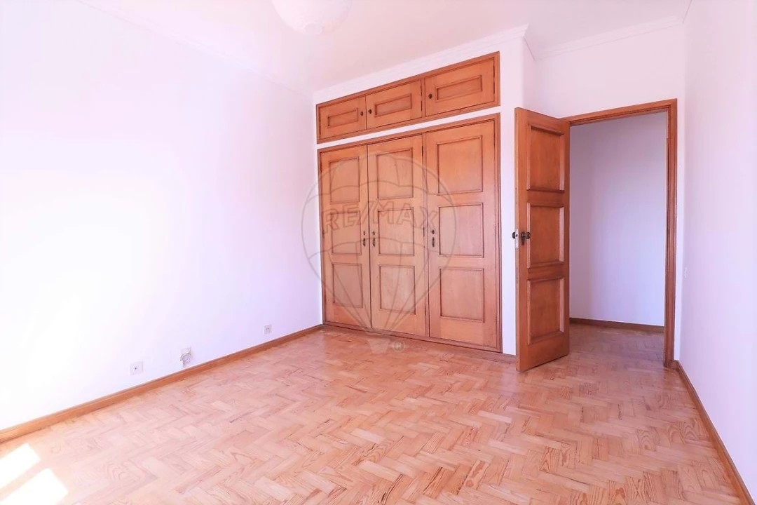 Prédio para Venda em Alcabideche Foto 11