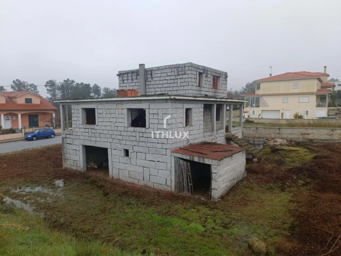 Moradia T4 para Venda em Pinheiro Foto 13