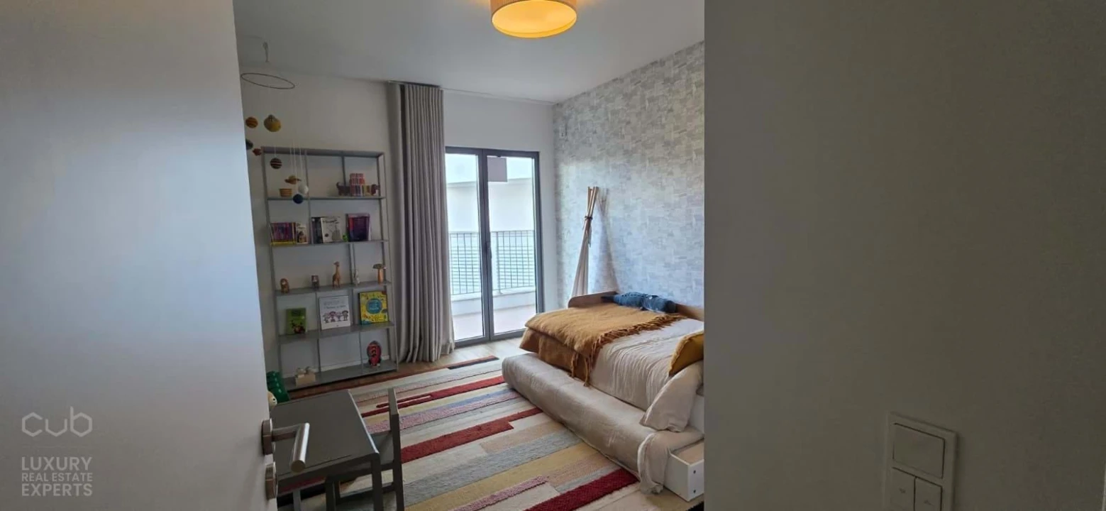 Apartamento T1 para Venda em Santo António dos Cavaleiros e Frielas Foto 17