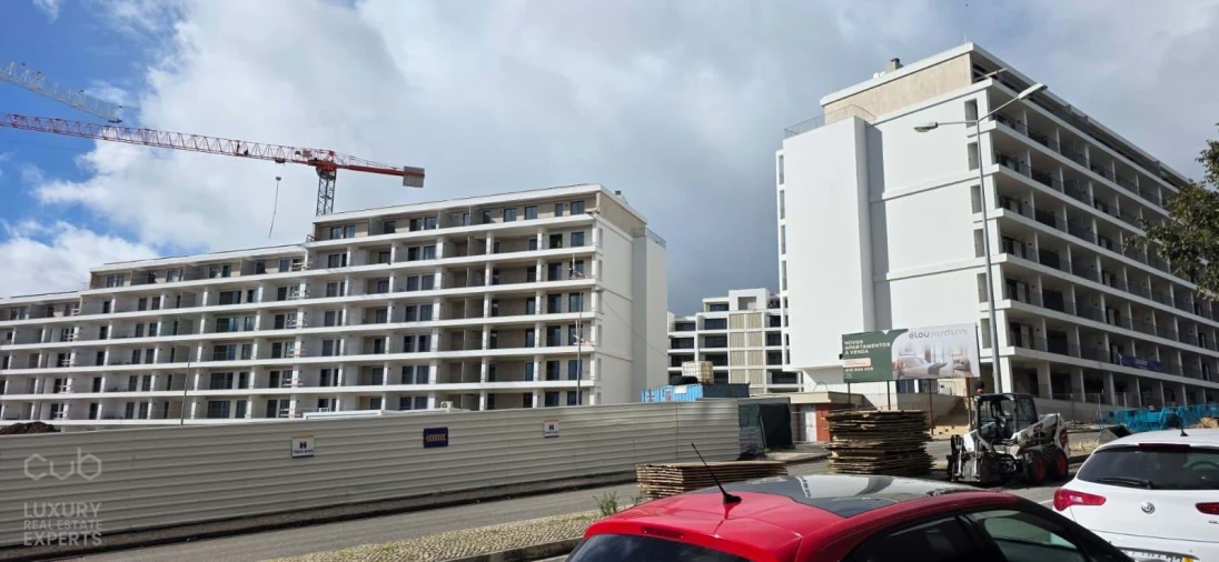 Apartamento T1 para Venda em Santo António dos Cavaleiros e Frielas Foto 35