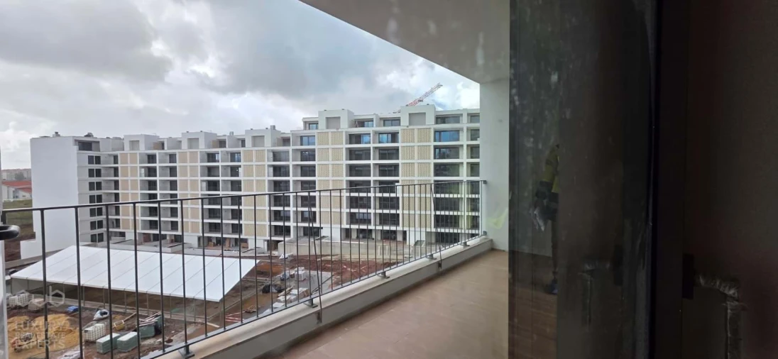 Apartamento T1 para Venda em Santo António dos Cavaleiros e Frielas Foto 27