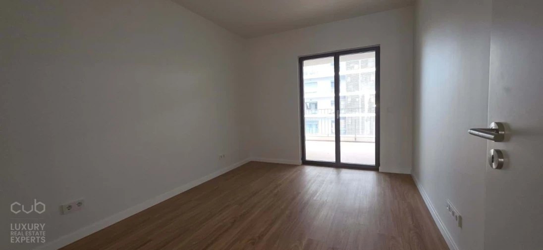 Apartamento T1 para Venda em Santo António dos Cavaleiros e Frielas Foto 24