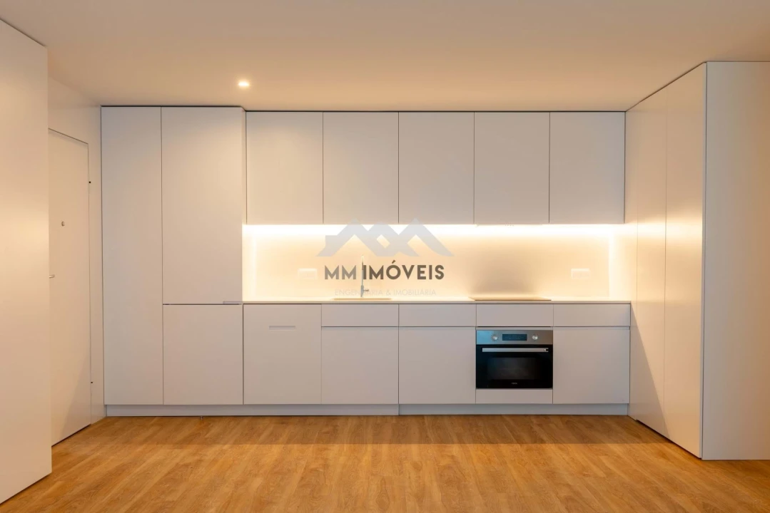 Apartamento T1 para Venda em Campanhã Foto 2